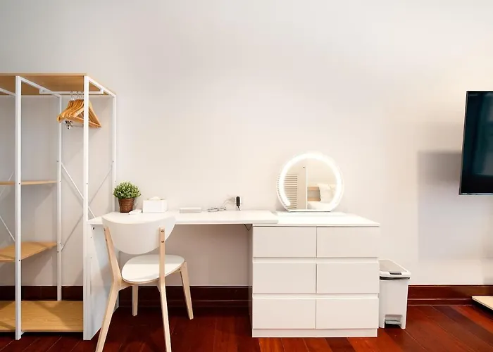 2br 1ba In Yaowarat 5 Min Mrt Nivas Wanit Eco 曼谷