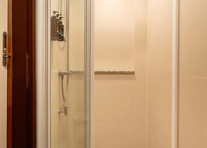 2br 1ba In Yaowarat 5 Min Mrt Nivas Wanit Eco 公寓 曼谷
